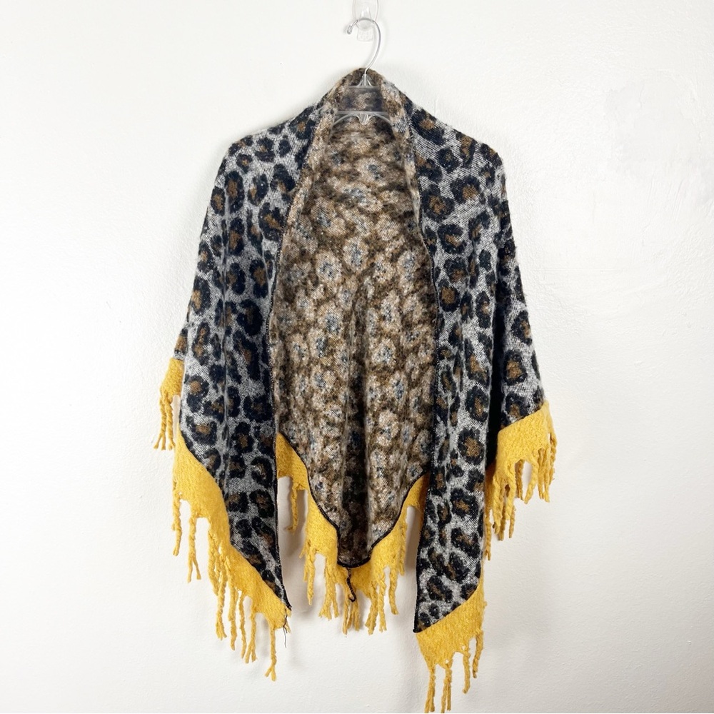 ALTAR’D STATE Animal Print Fringe Trim Shawl Wrap Scarf One Size Casual Cozy